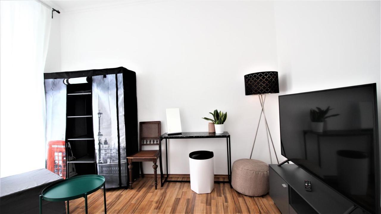 ➤Private Room - Heart Of Downtown With Terrace Würzburg Exterior foto